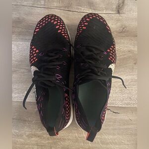 Nike womens pull on breathable tennis shoes size 8